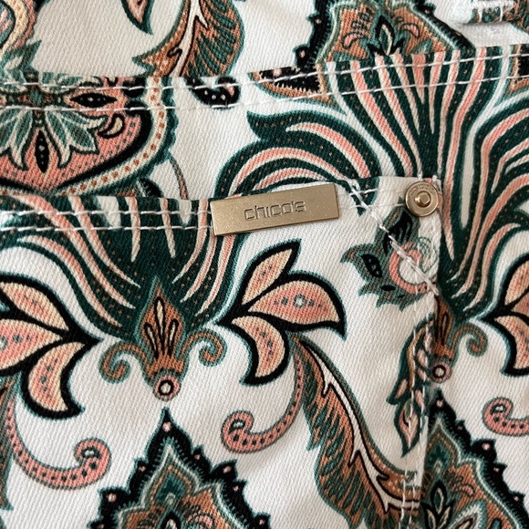 Chico’s So Slimming Girlfriend Leg Ankle Jeans Women’s Size 12 (Large) - Picture 5 of 16